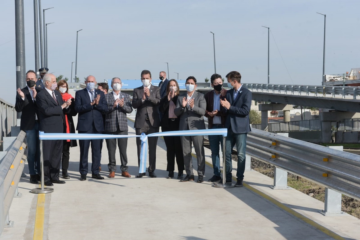 INAUGURAN PUENTES VEHICULARES SOBRE LAS VÍAS DEL SARMIENTO