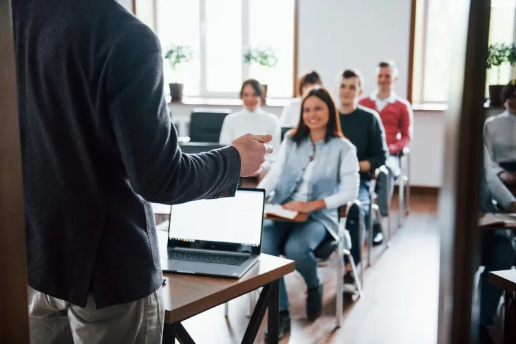 ANOTATE EN LOS CURSOS DEL PAULA ALBARRACÍN