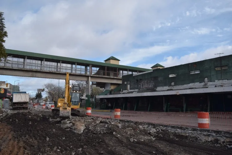 INHABILITAN PUENTE SOBRE VÍAS DEL SARMIENTO POR OBRAS