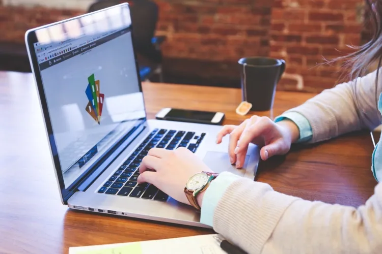 MÁS PROPUESTAS DE FORMACIÓN A DISTANCIA