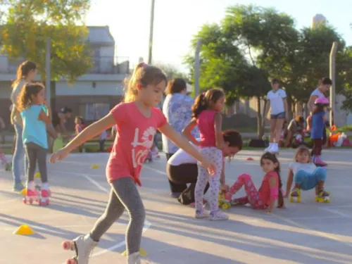 Clases de Patín en el Centro de Desarrollo Juana Azurduy