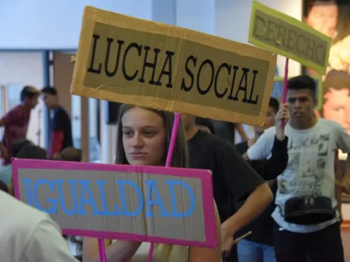 JÓVENES Y MEMORIA: LOS ENVIONEROS PRESENTARON SUS TRABAJOS