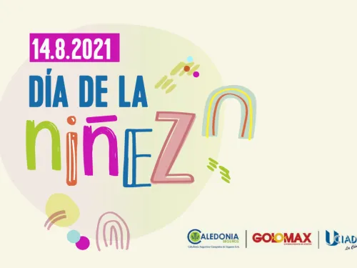 AL AIRE LIBRE, EN LA PLAZA "20 DE FEBRERO"
